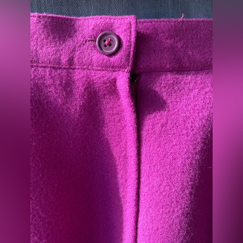 RARE Salvatore Ferragamo Fuchsia Virgin Wool Skirt Suit – Made in Italy Size 40 - Picture 12 of 16